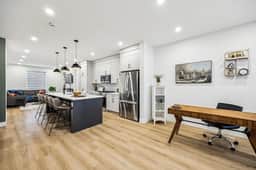 5 BDRM, 3 King Beds, Two Suites-Perfect Group Stay - Image 3