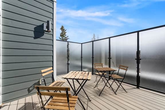 Rooftop Patio | King Bed | 2 Ensuites + Garage - Image 3