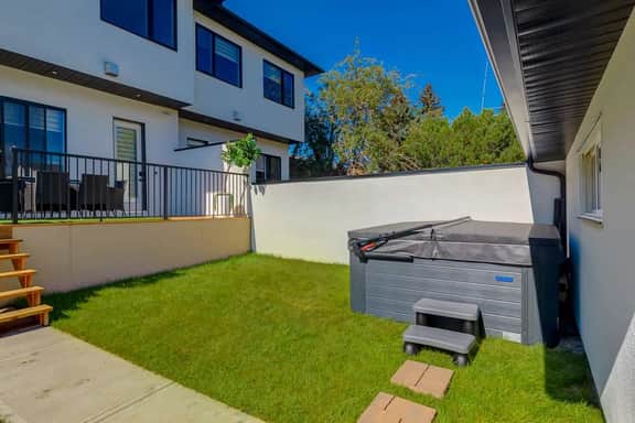 HotTub, Perfect for Families, 3 King Beds, Fenced - Image 3