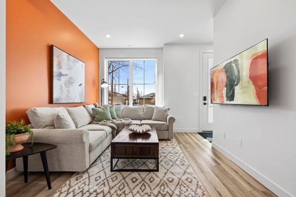 Rooftop Patio | King Bed | 2 Ensuites + Garage - Image 1