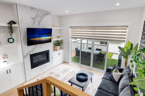 HotTub, Perfect for Families, 3 King Beds, Fenced - Image 1
